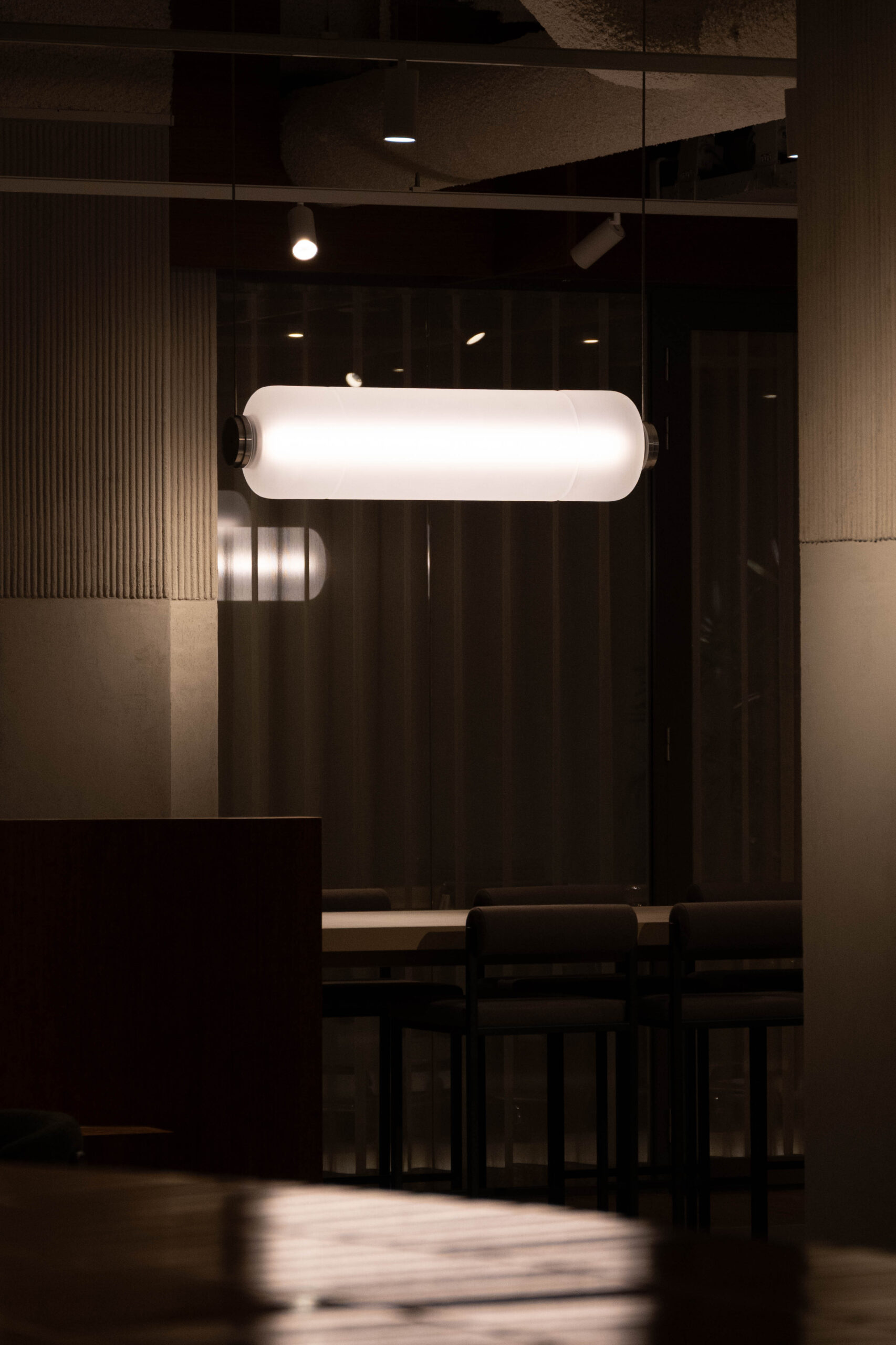 OPION_BANK_Single lamp©VANTOTxTANK